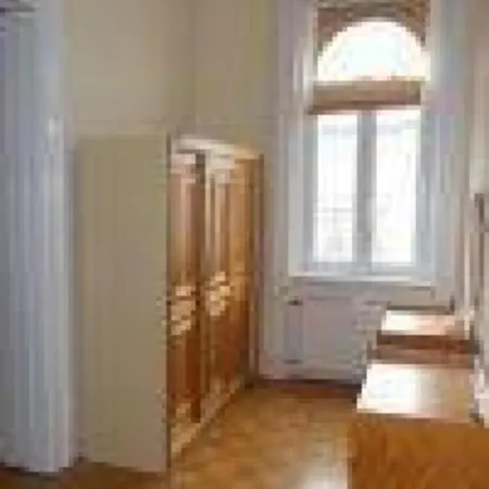 Appartement 9 *